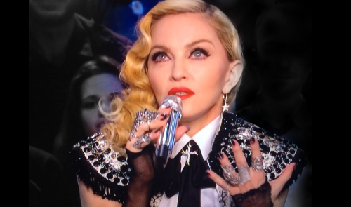 Madonna-wearing-ON-AURA-TOUT-VU-HAUTE-COUTUTRE-BOLERO-LACE-CRISTAL1_leblogreporter