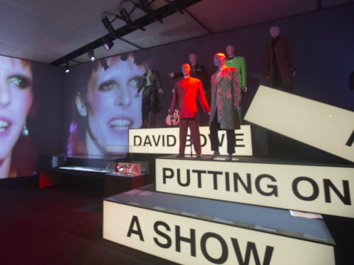 Expo-David-Bowie-is